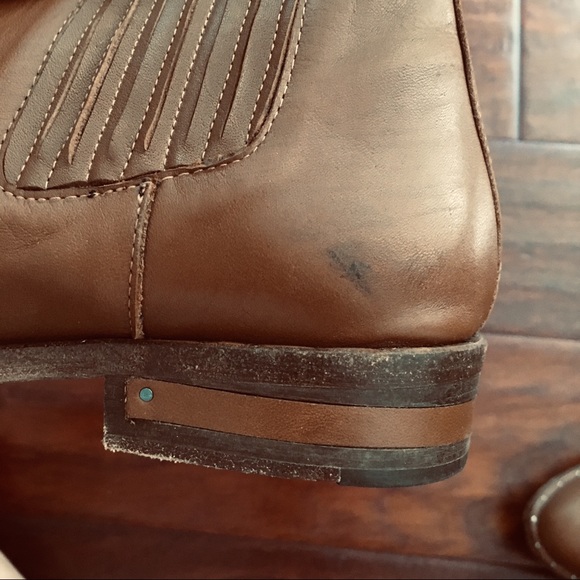 Freda Salvador "Strong" Chelsea Boots - Picture 6 of 8